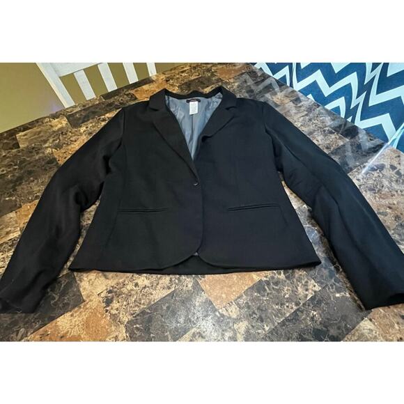 Women’s Cropped Mark Blazer - Picture 1 of 12